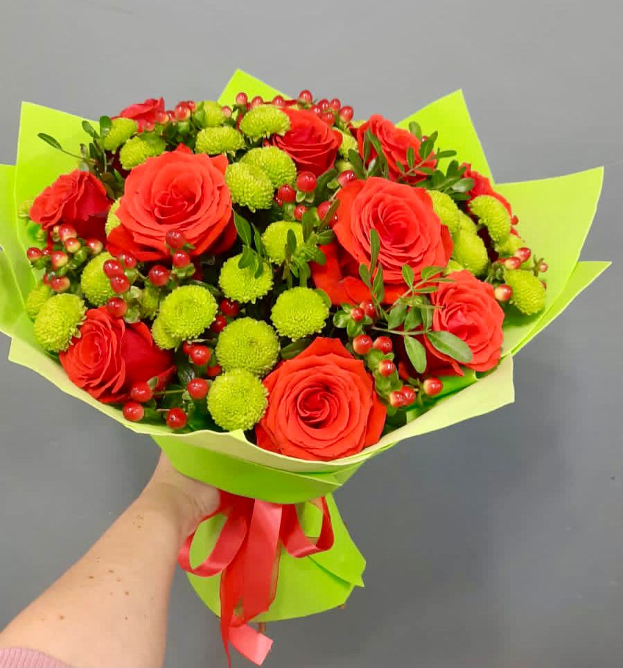 Букет цветов из: Хризантемы и Розы в Мучкапский