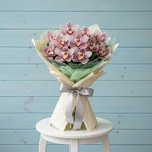 Букет цветов из:  Орхидеи и Розы в Мучкапский