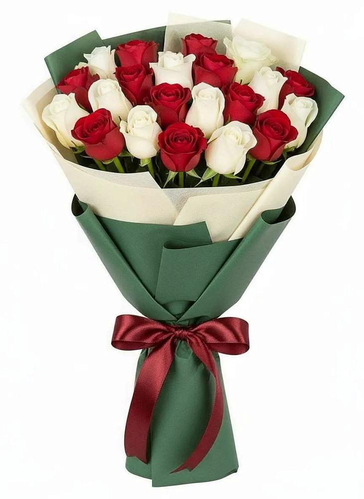 Букет Микс из красных и белых роз в Мучкапский