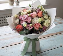 Букет цветов из:  Розы, Лизиантусы и Гвоздики в Мучкапский