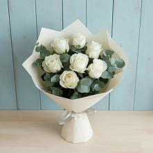 Букет Белые розы в Эвкалипте в Мучкапский