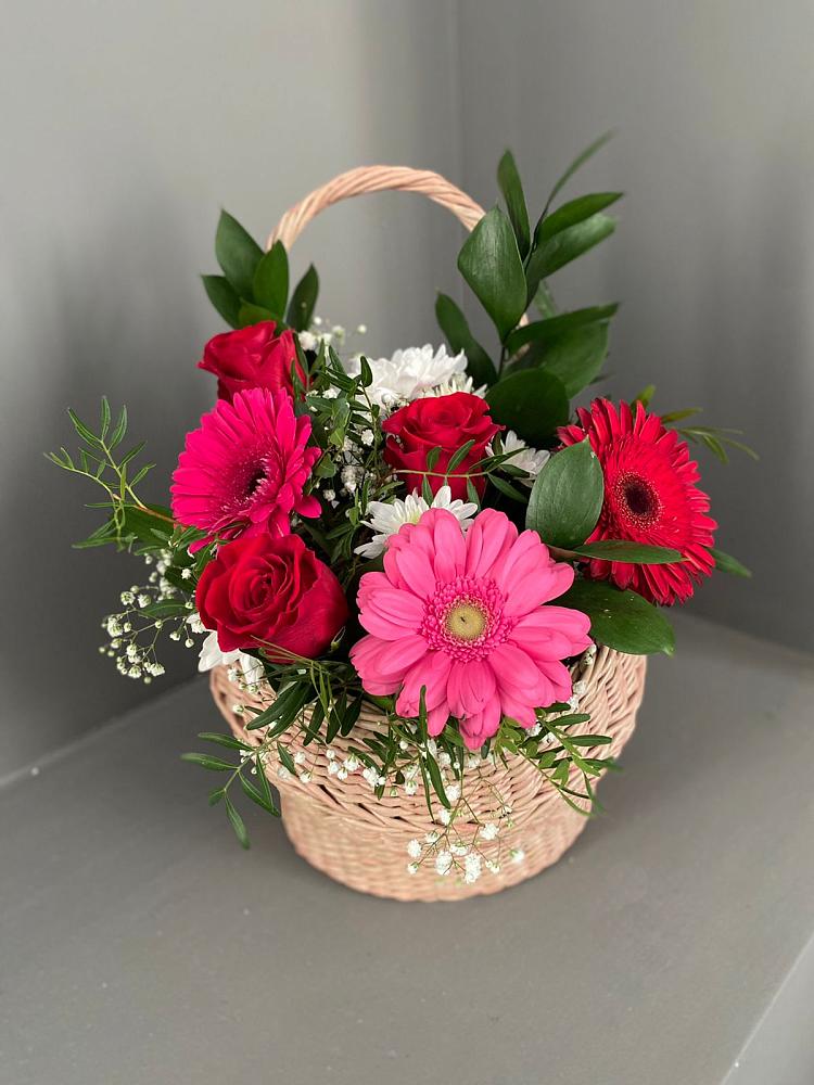 Цветочная композиция из Розы, Хризантемы и Герберы в корзине в Мучкапский
